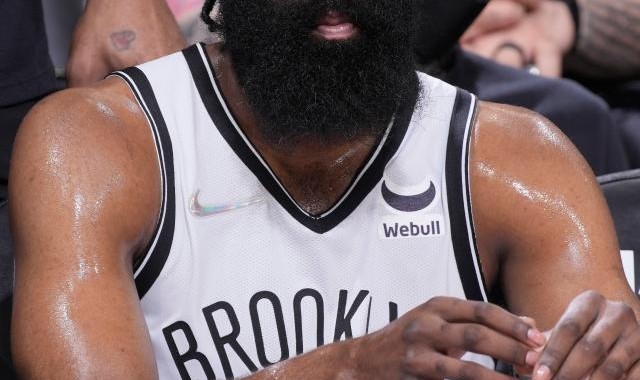 开云在线直播-9连败考验篮网耐心！38小时后哈登会在哪里？