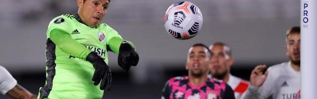 kaiyun-奇迹！河床老将首发客串守门员助球队获胜