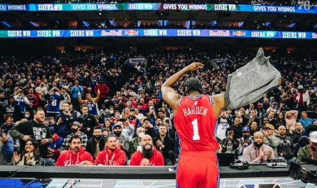 kaiyun-费城主场首秀哈登高光依旧 “恐怖时刻”才刚刚开始